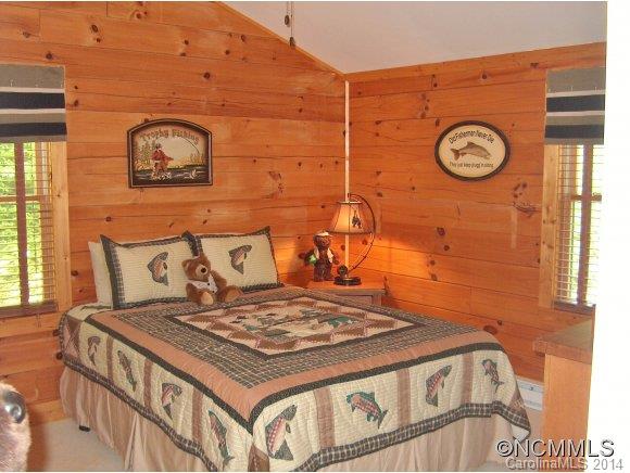 Smoky Falls - Residential