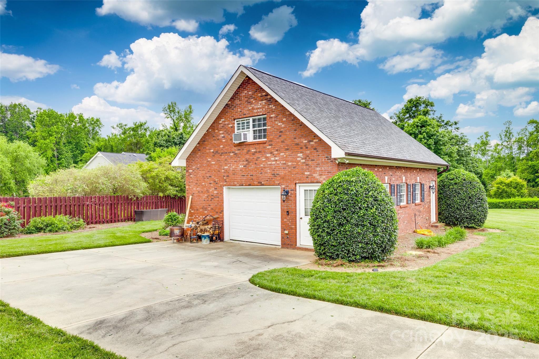 Miller Pond - Residential