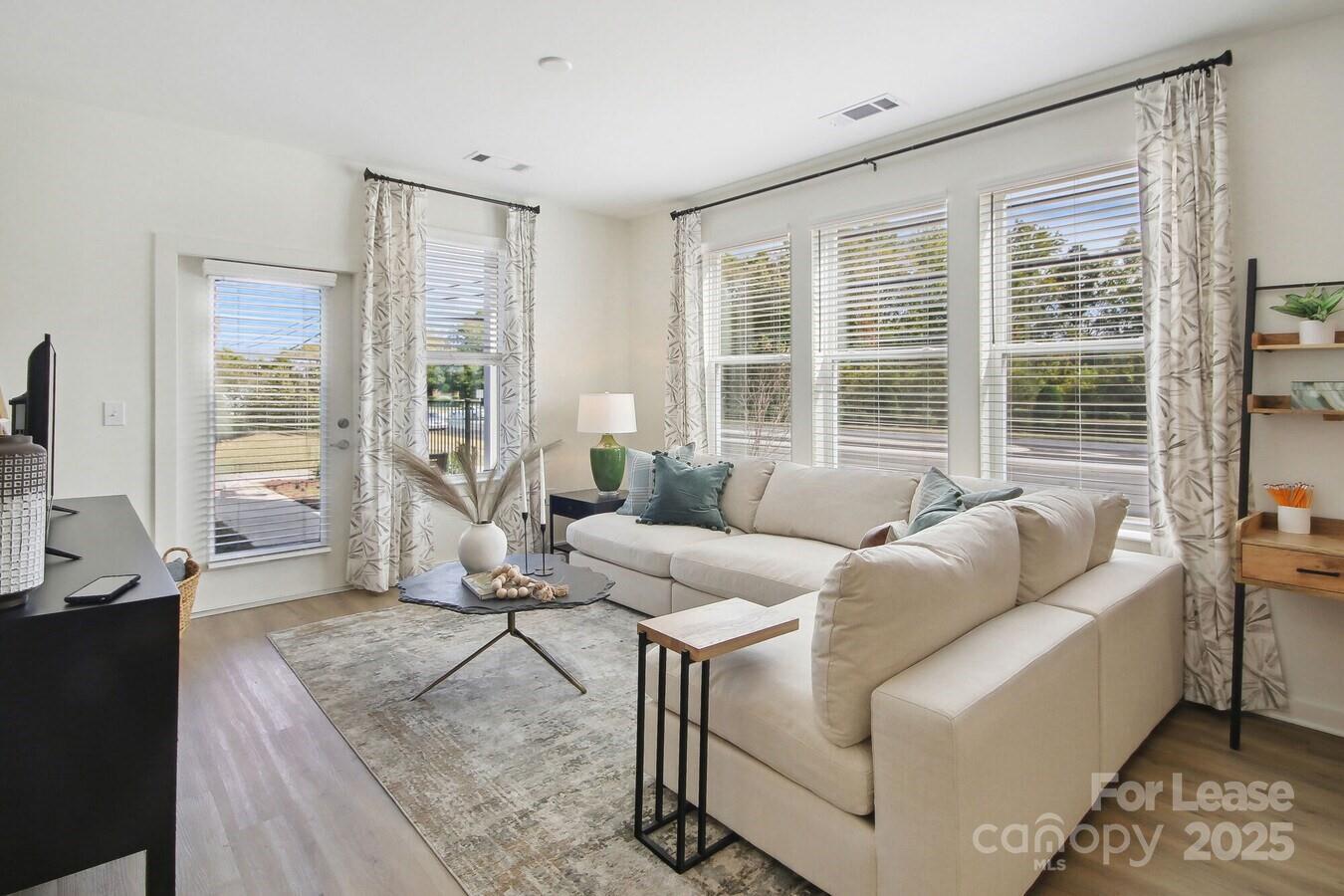 Charlotte, North Carolina 28273, United States, 2 Bedrooms Bedrooms, ,2 BathroomsBathrooms,Residential,Active,218486