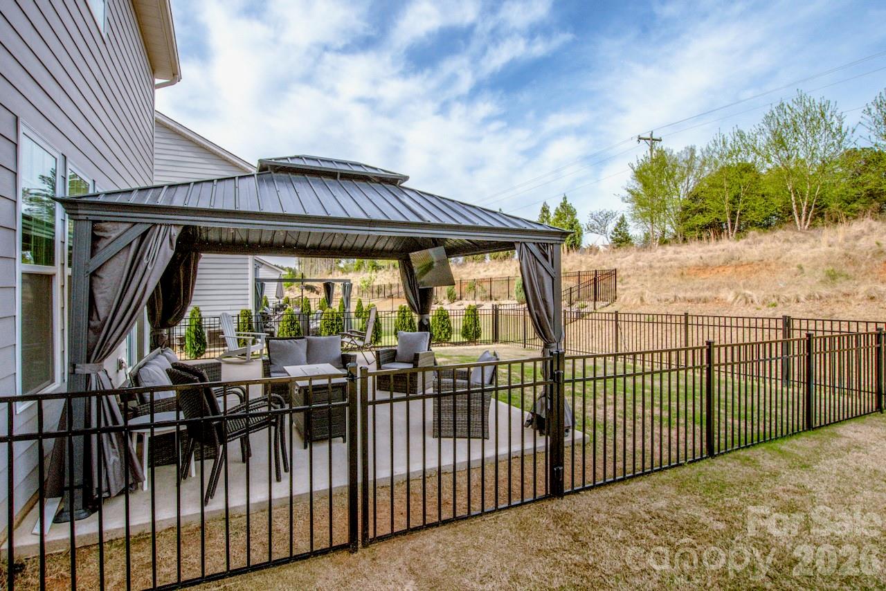 Falls Cove - Residential