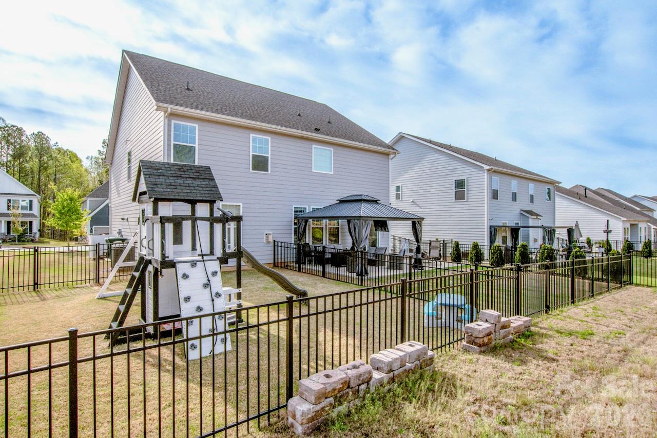 Falls Cove - Residential