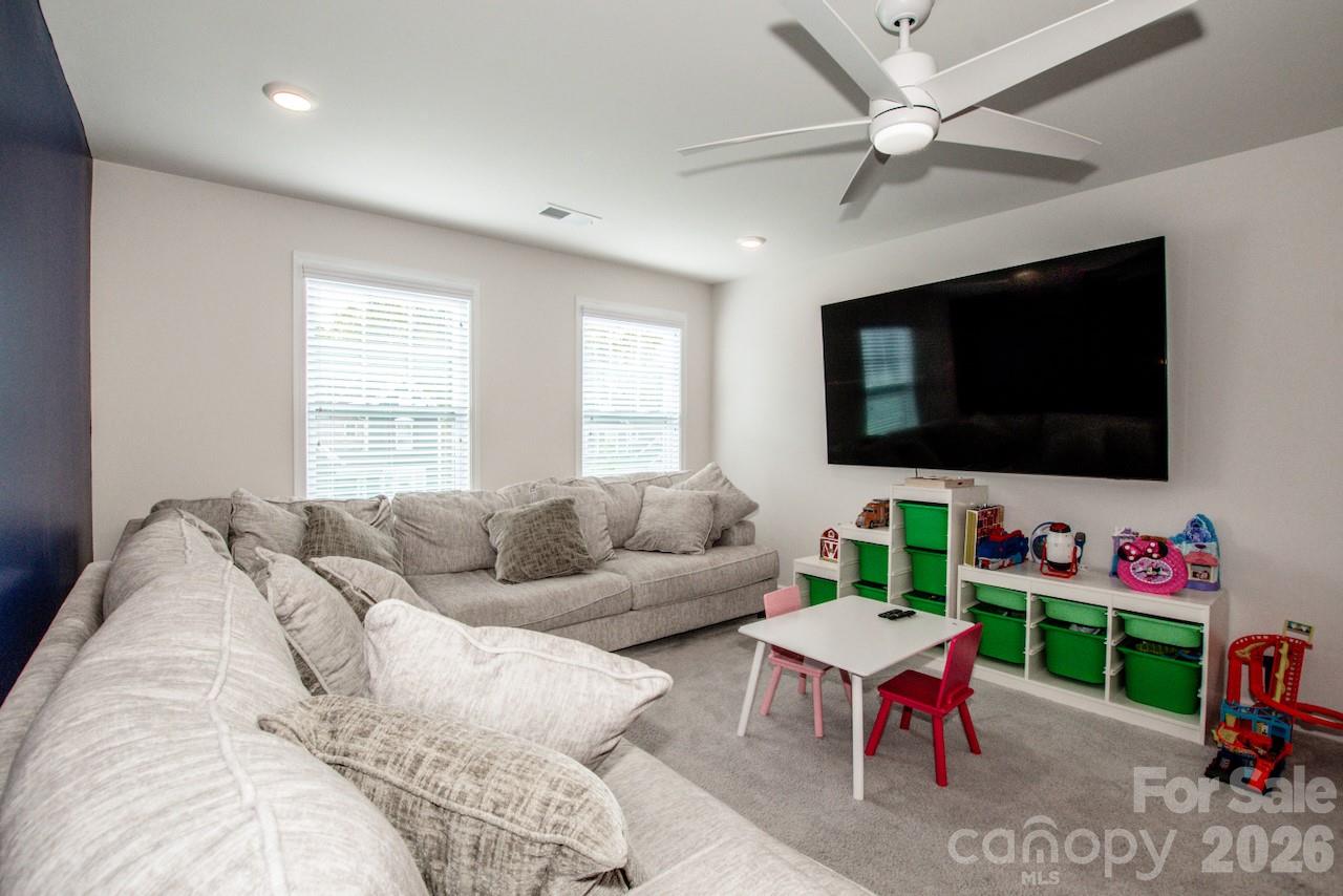 Falls Cove - Residential