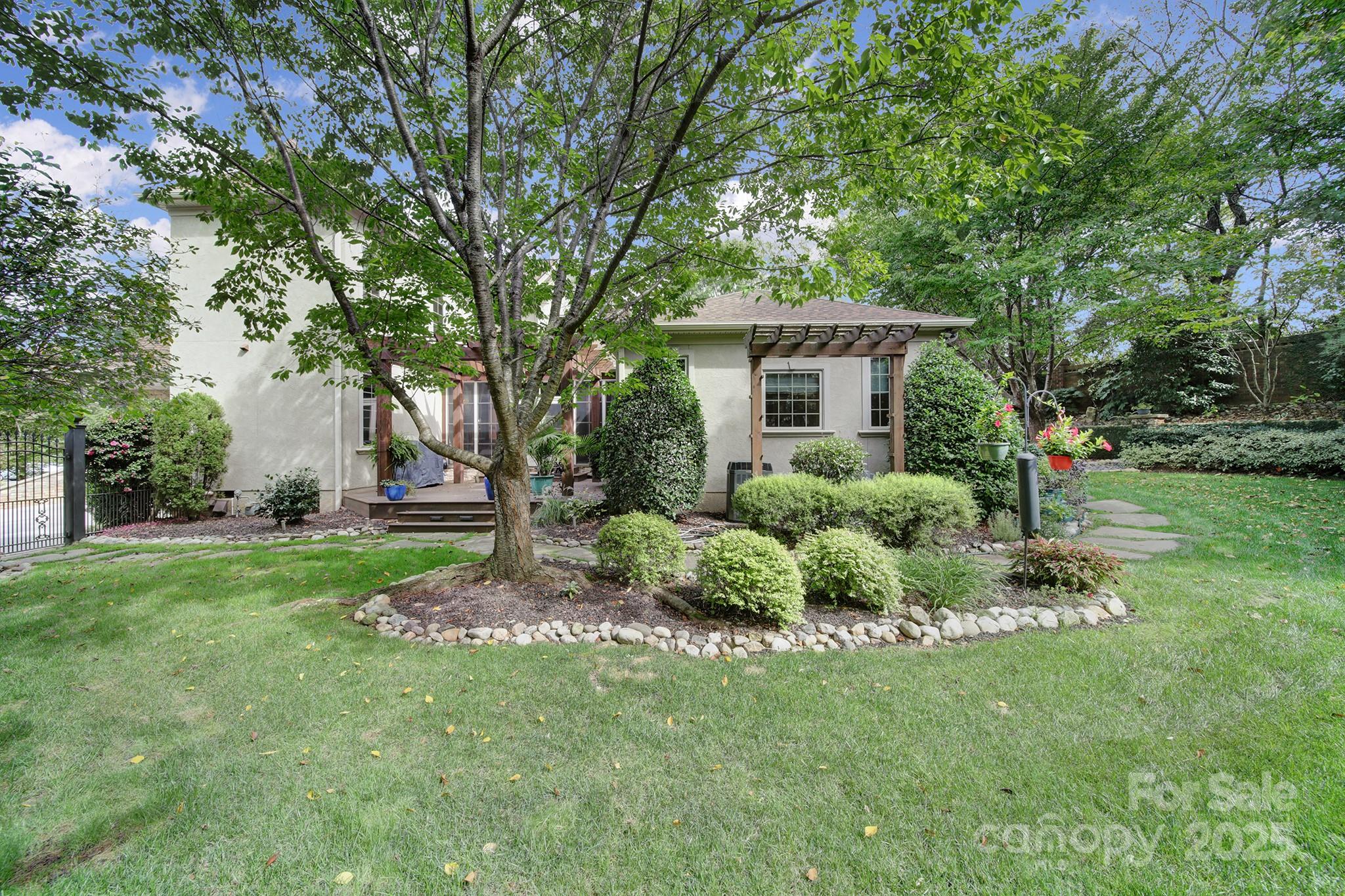 The Villas of Brooks Knoll - Residential