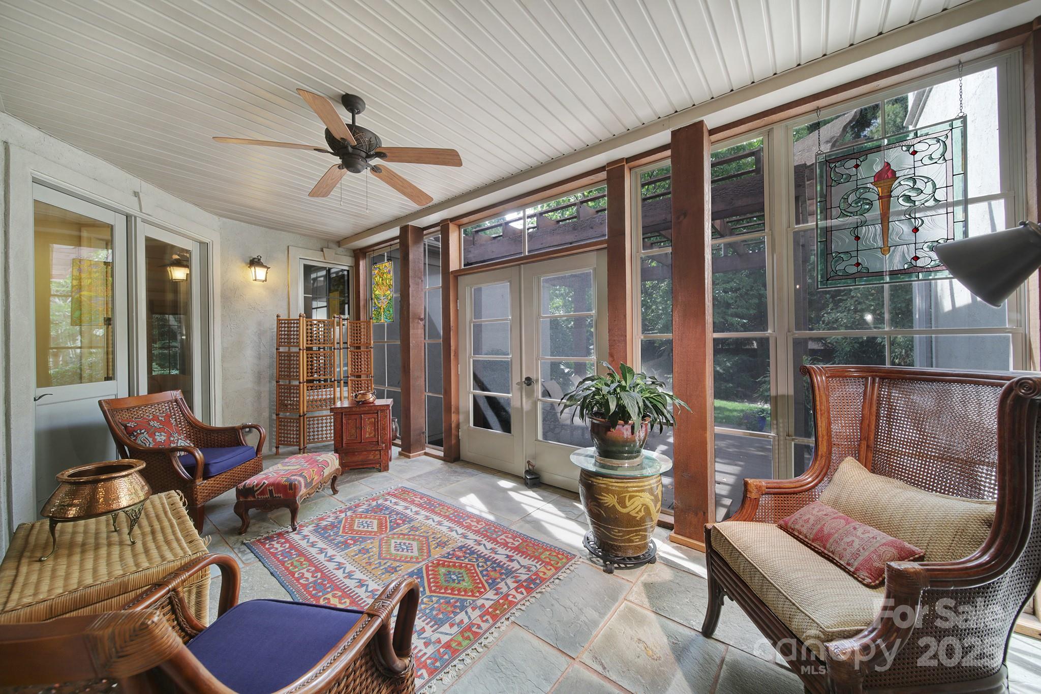 The Villas of Brooks Knoll - Residential