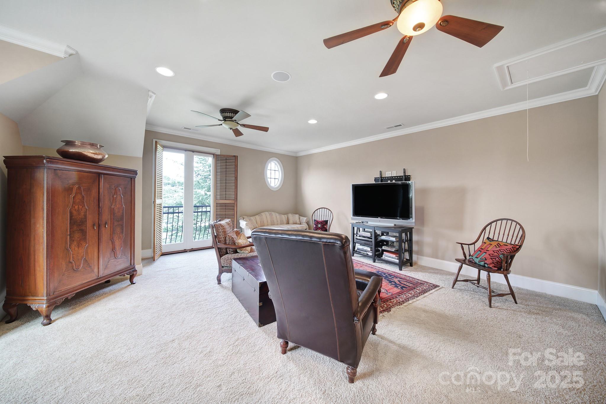 The Villas of Brooks Knoll - Residential