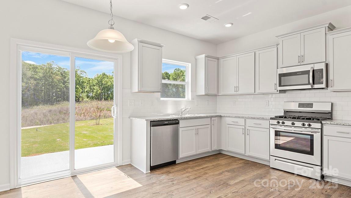 608 Country Oak Drive