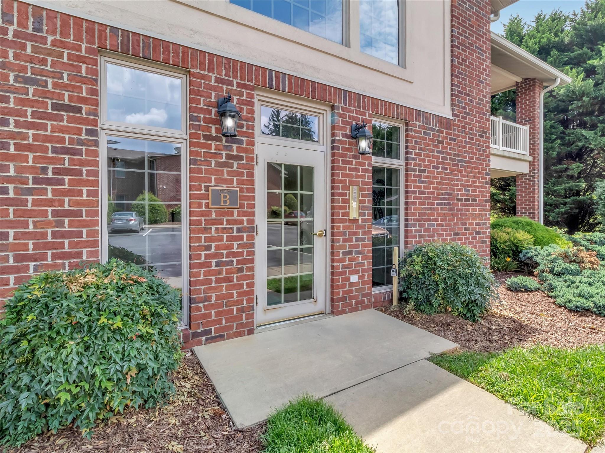 1465 S Lakeshore Drive B-2