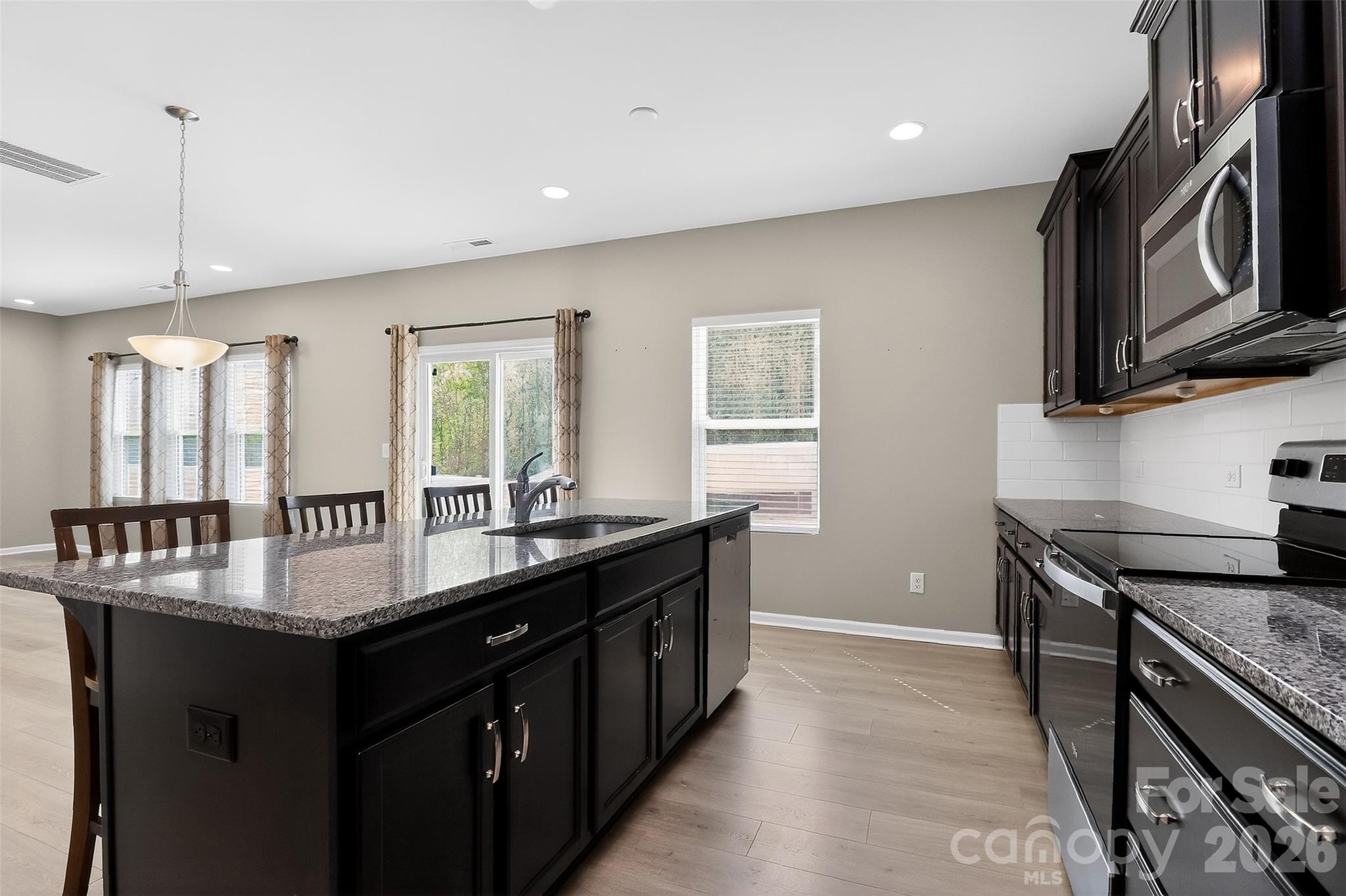 Davis Hills - Residential