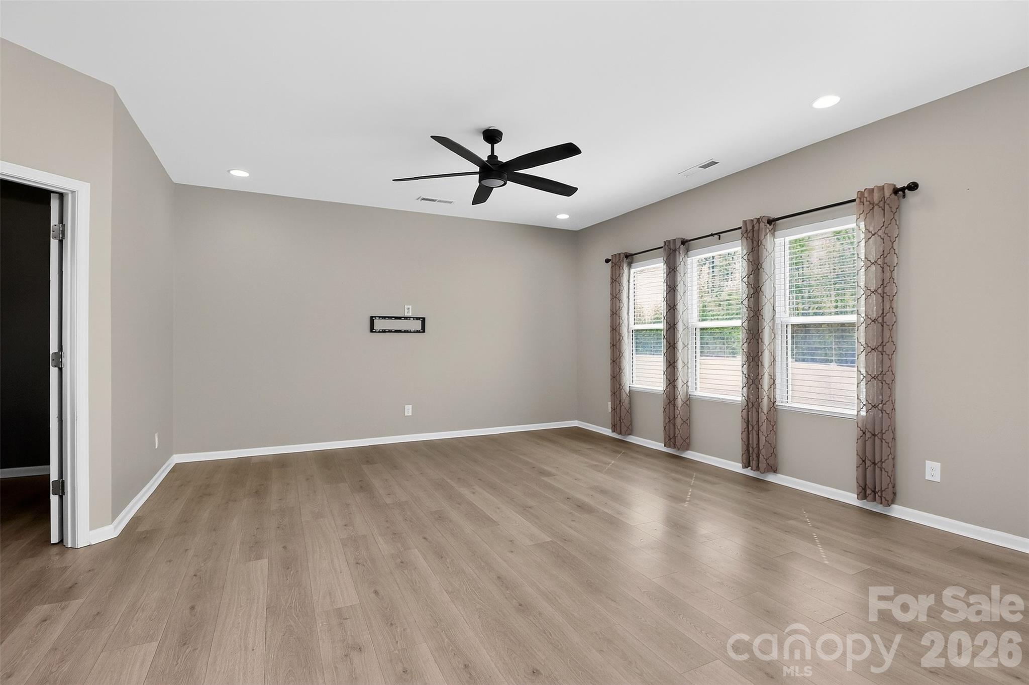 Davis Hills - Residential