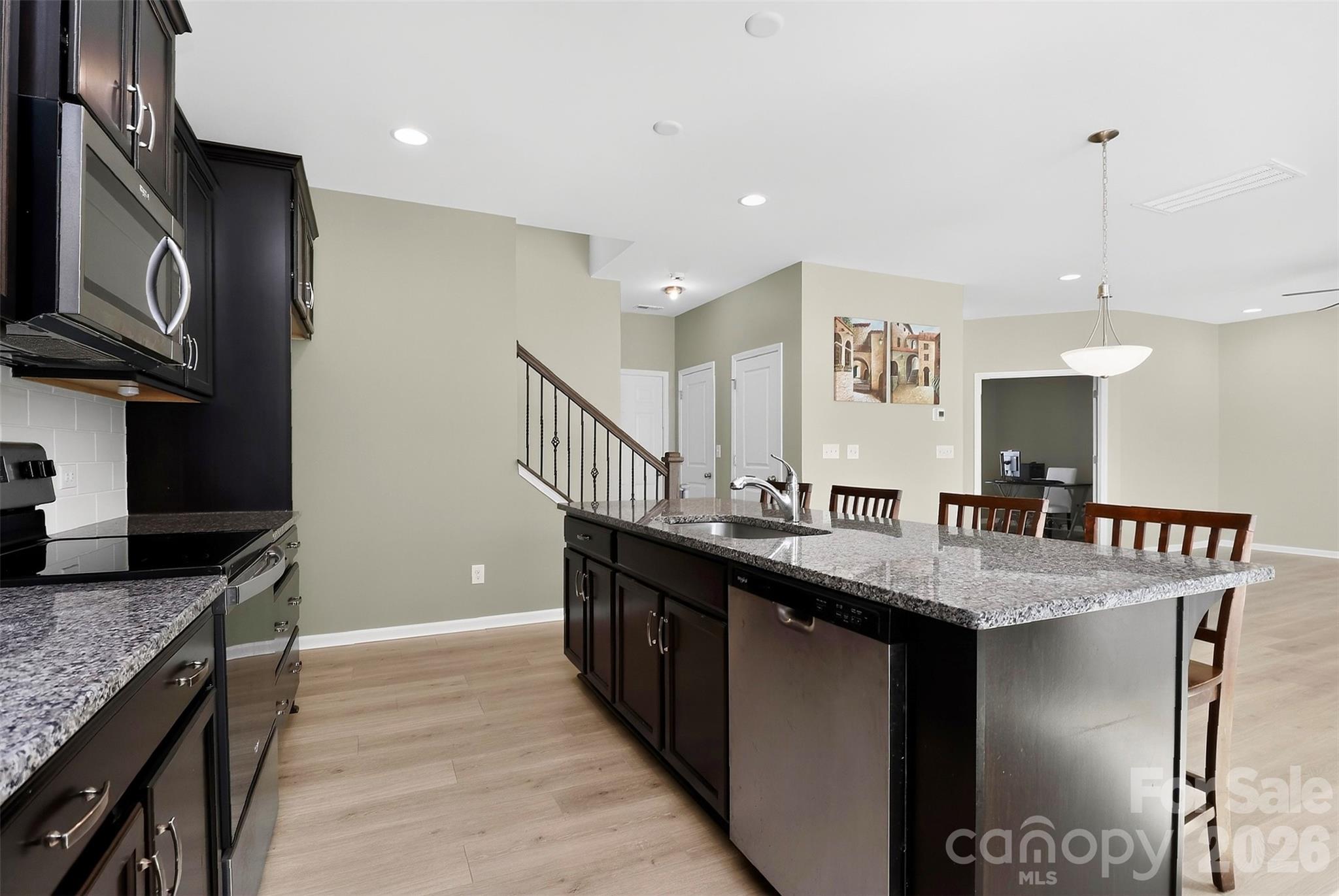 Davis Hills - Residential