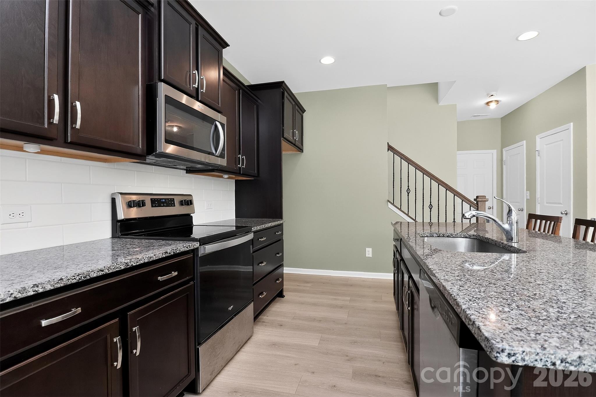 Davis Hills - Residential