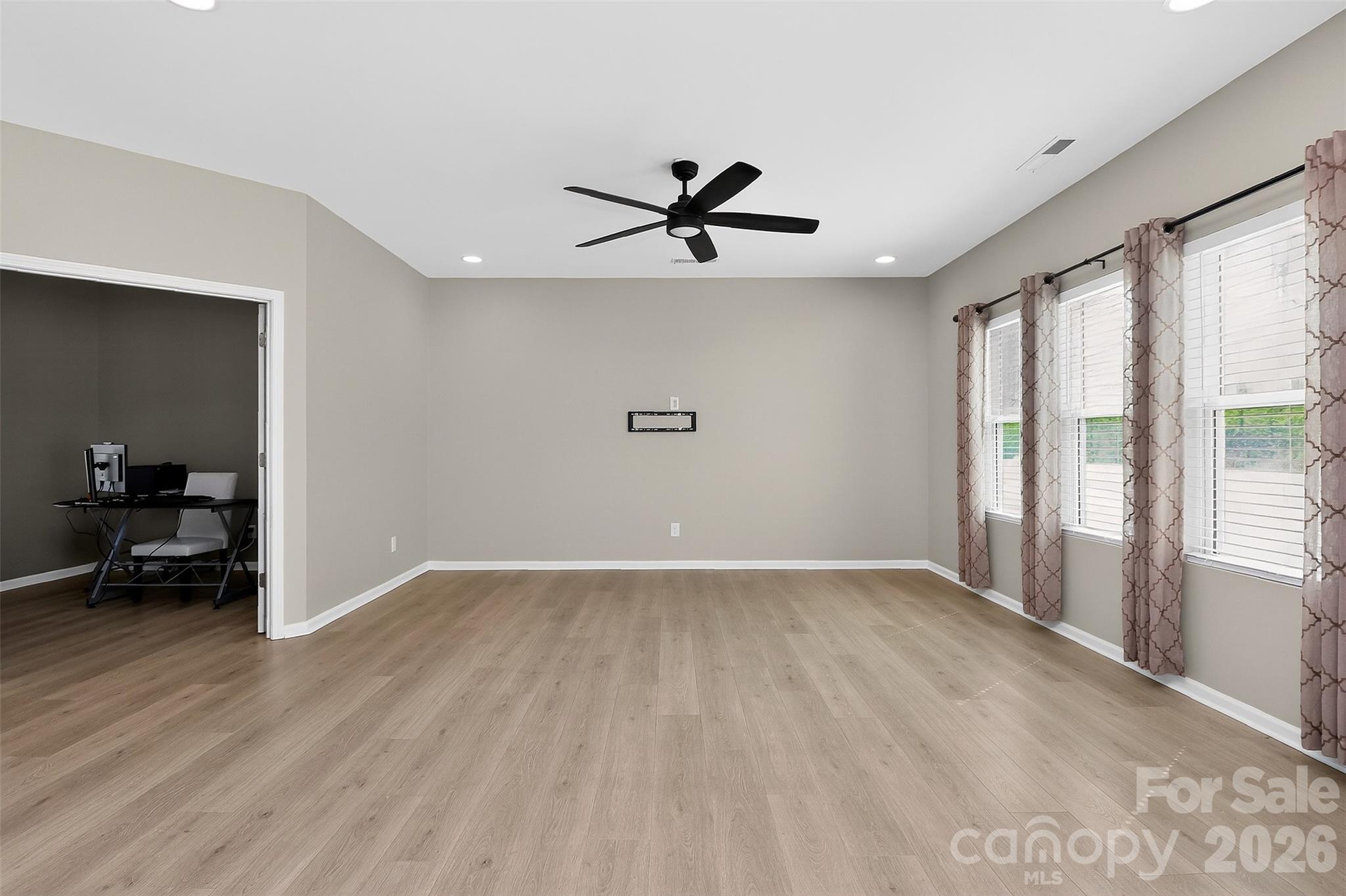 Davis Hills - Residential