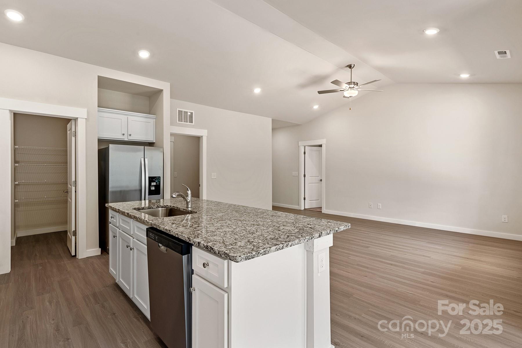 Knights Bridge - Residential