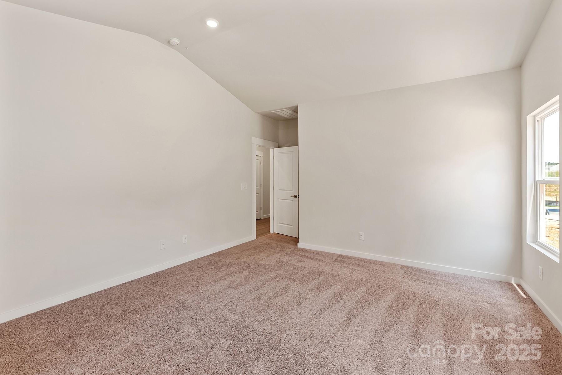 Knights Bridge - Residential