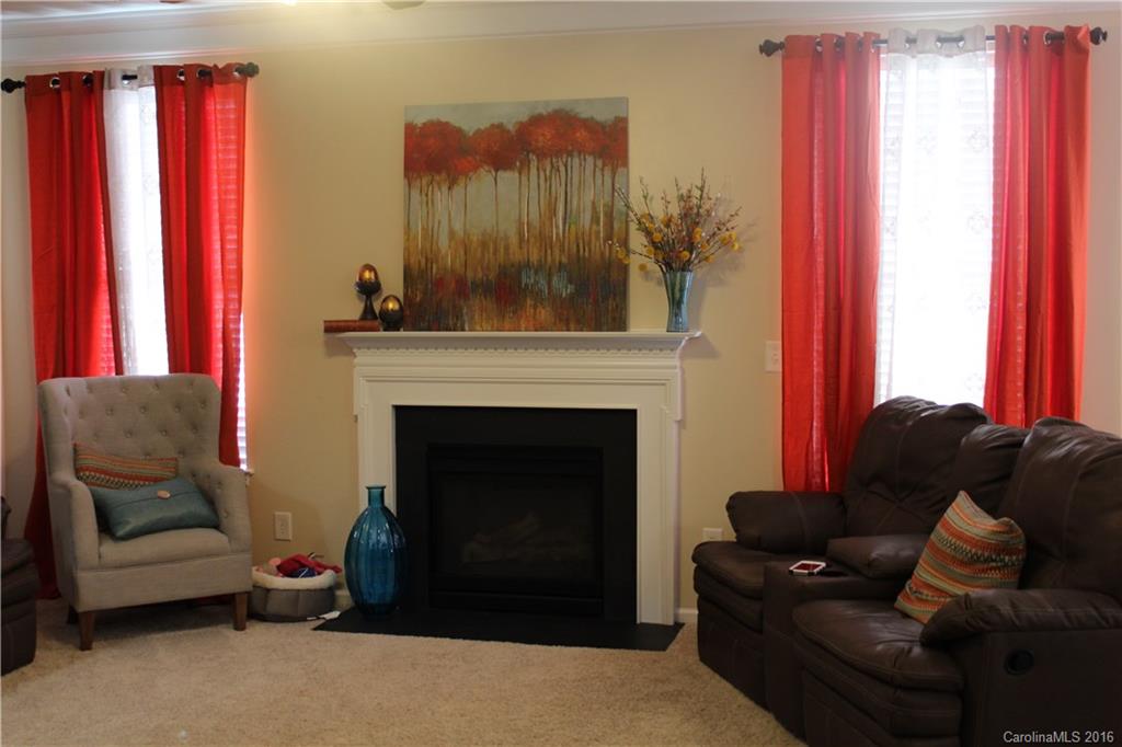 Autumn Cove At Lake Wylie - Residential