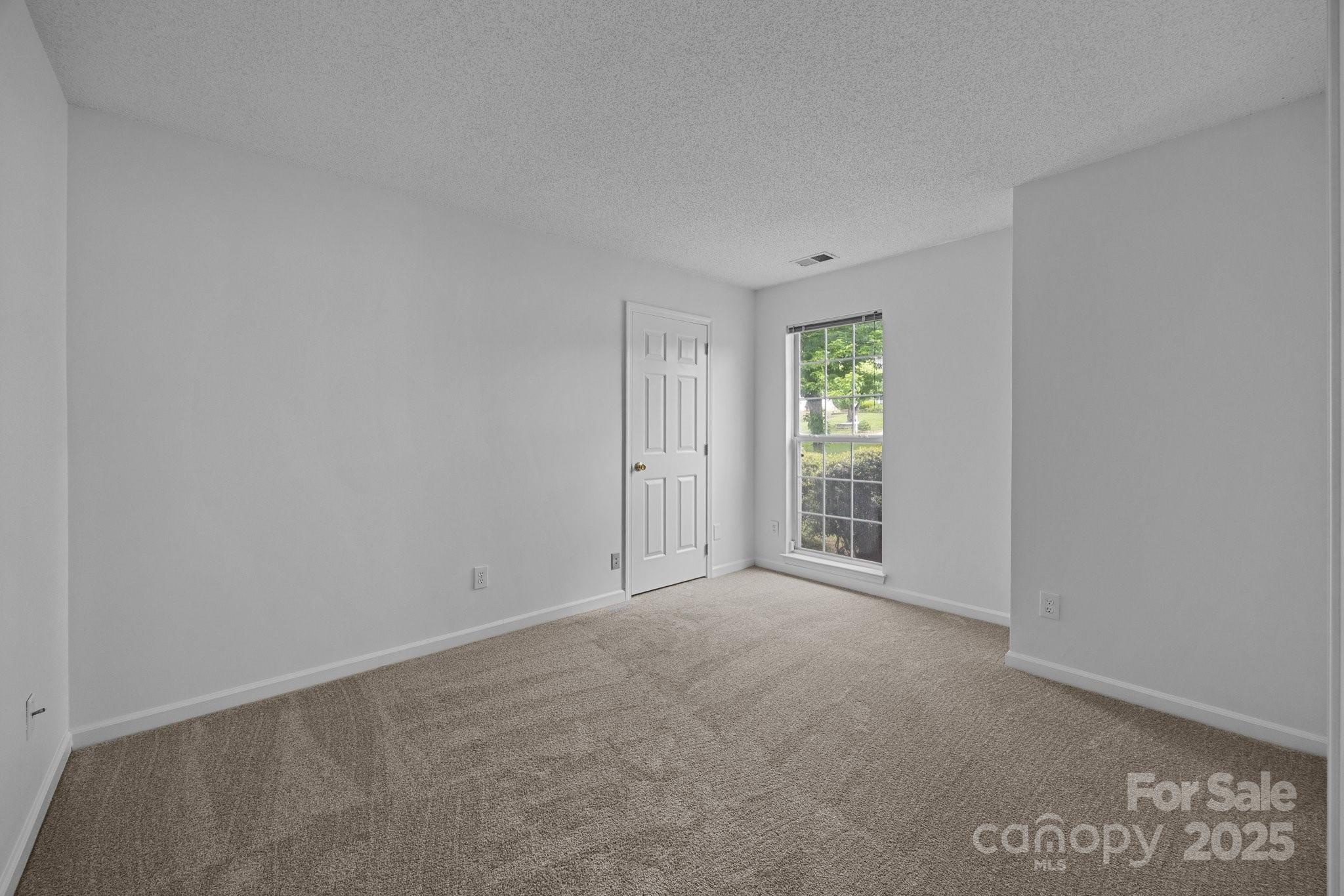 1321 Land Grant Road