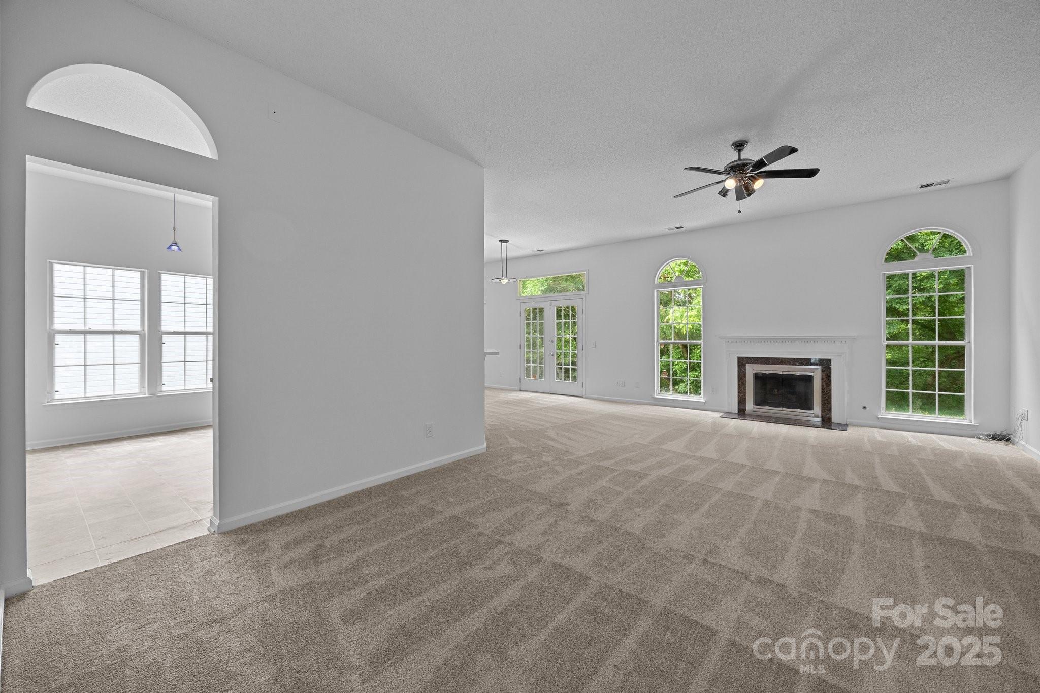 1321 Land Grant Road