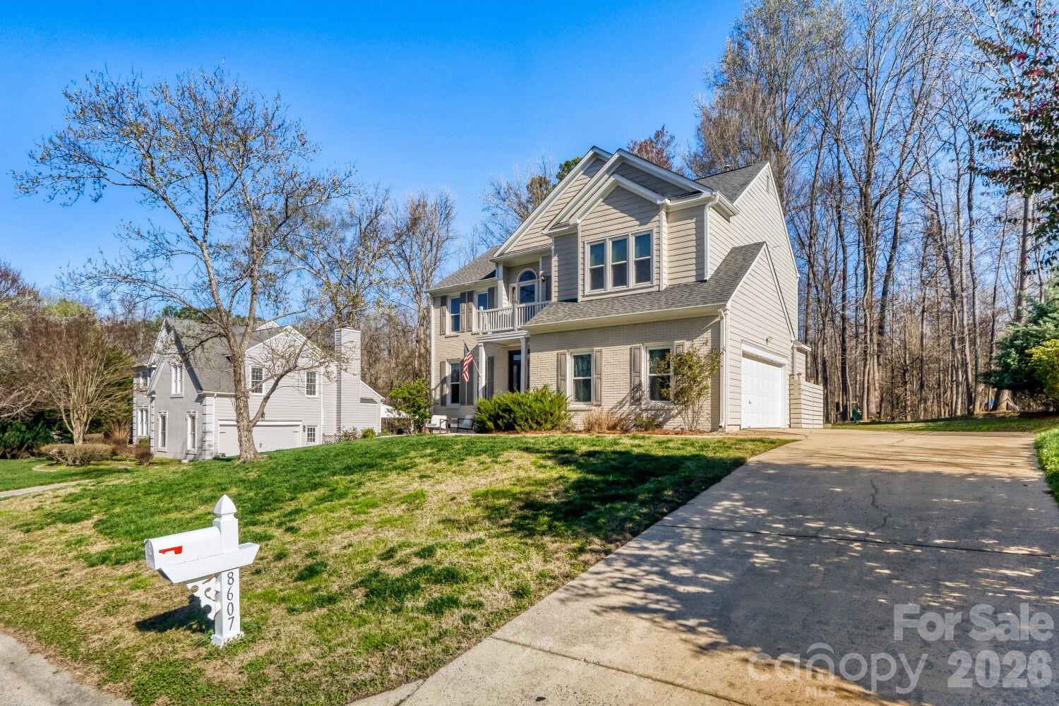 8607 Forest Shadow Circle