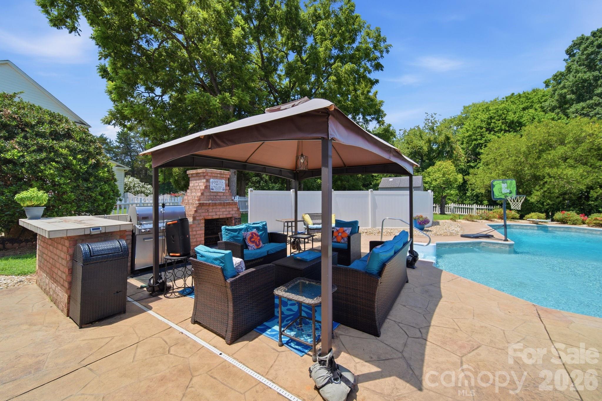 206 Pamlico Lane
