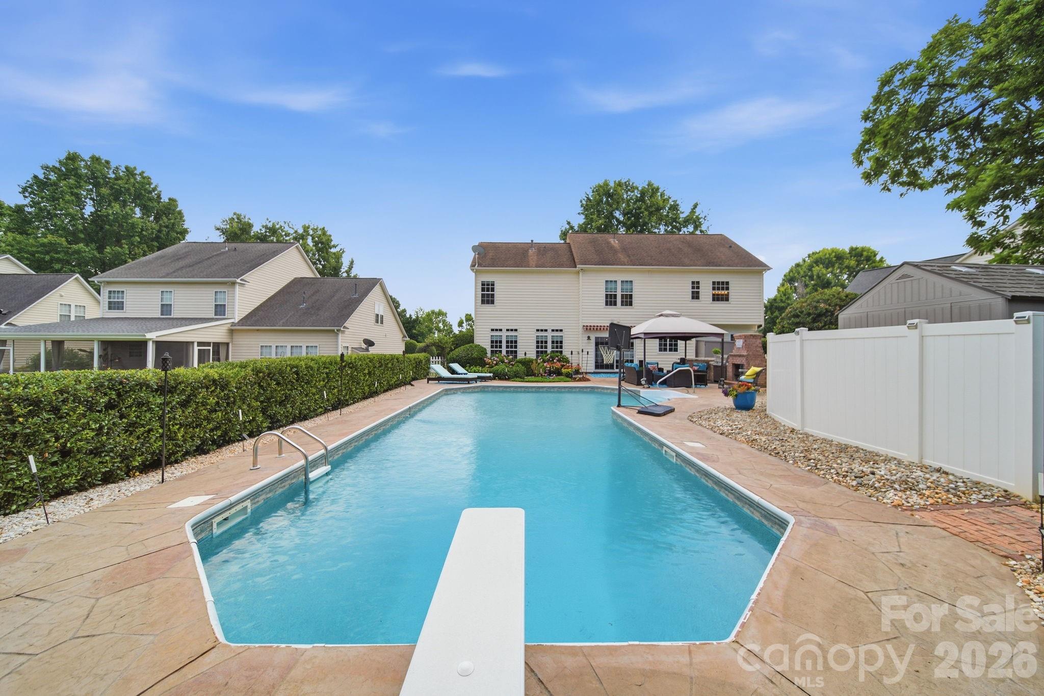 206 Pamlico Lane