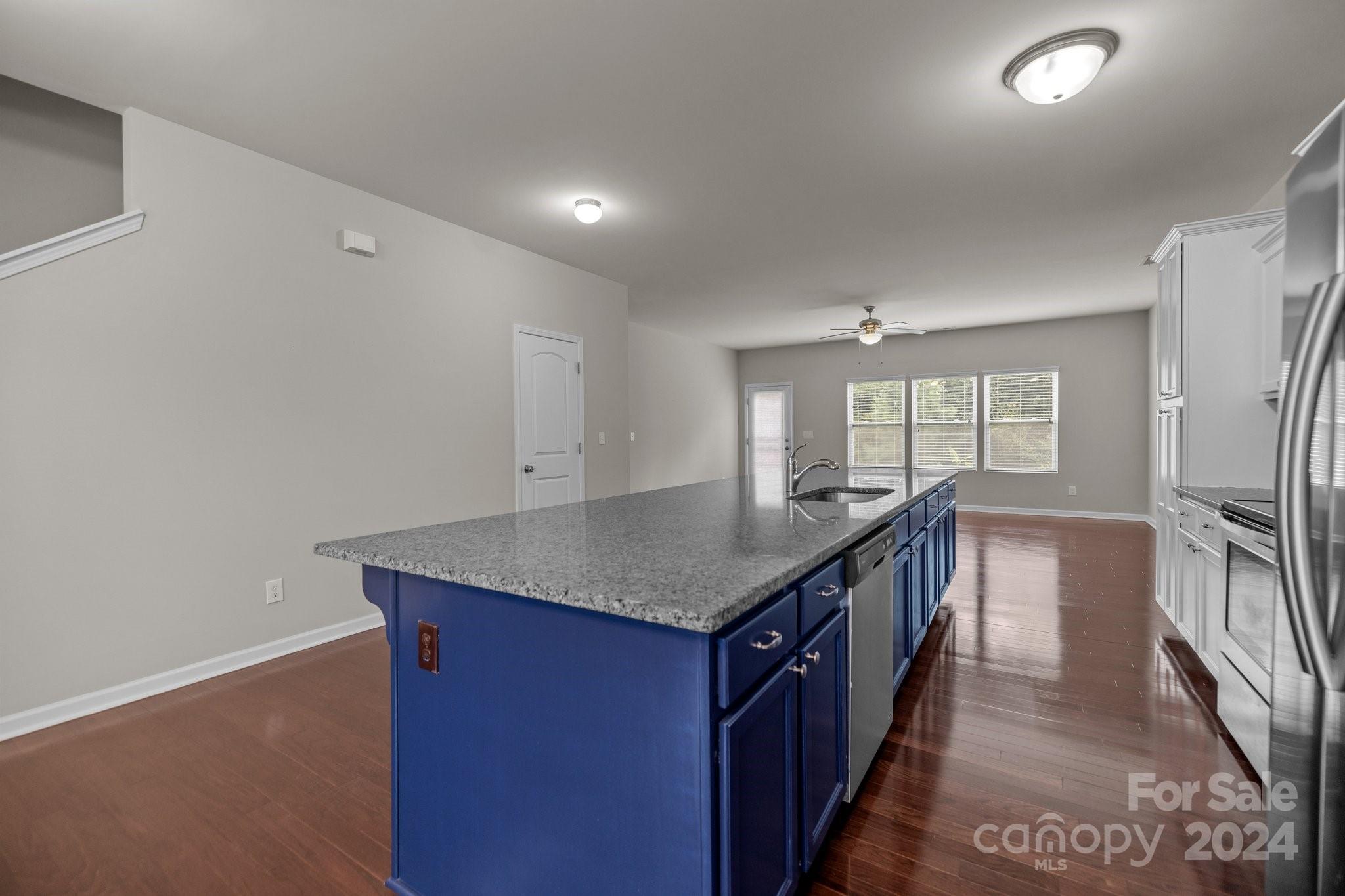 Ellis Pond - Residential