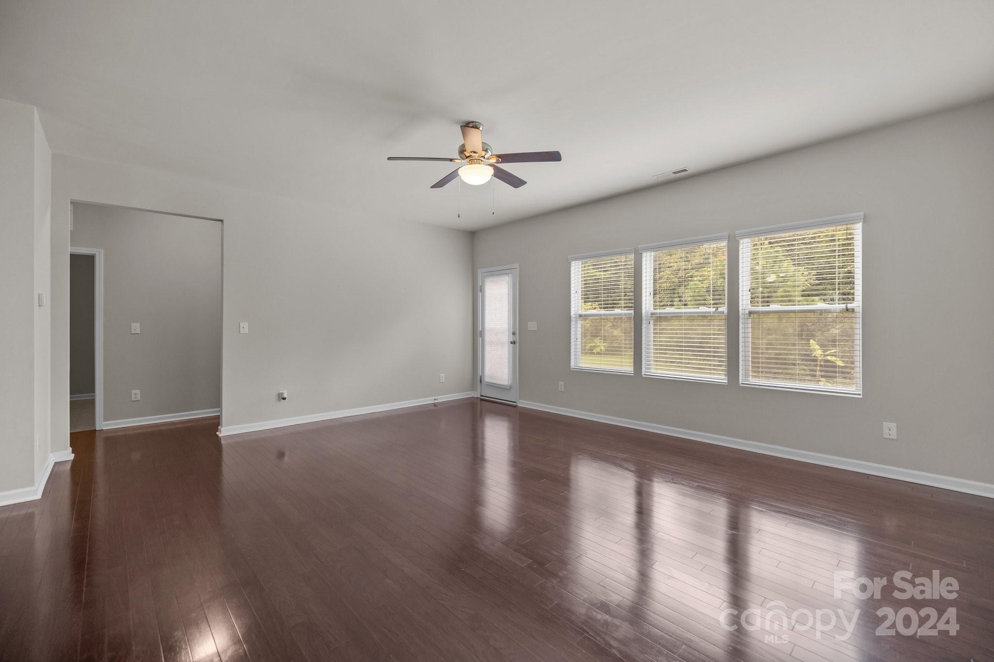 Ellis Pond - Residential