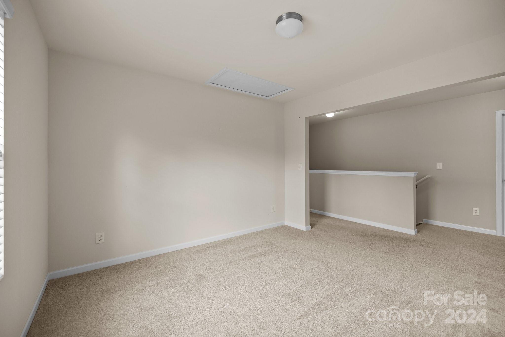 Ellis Pond - Residential