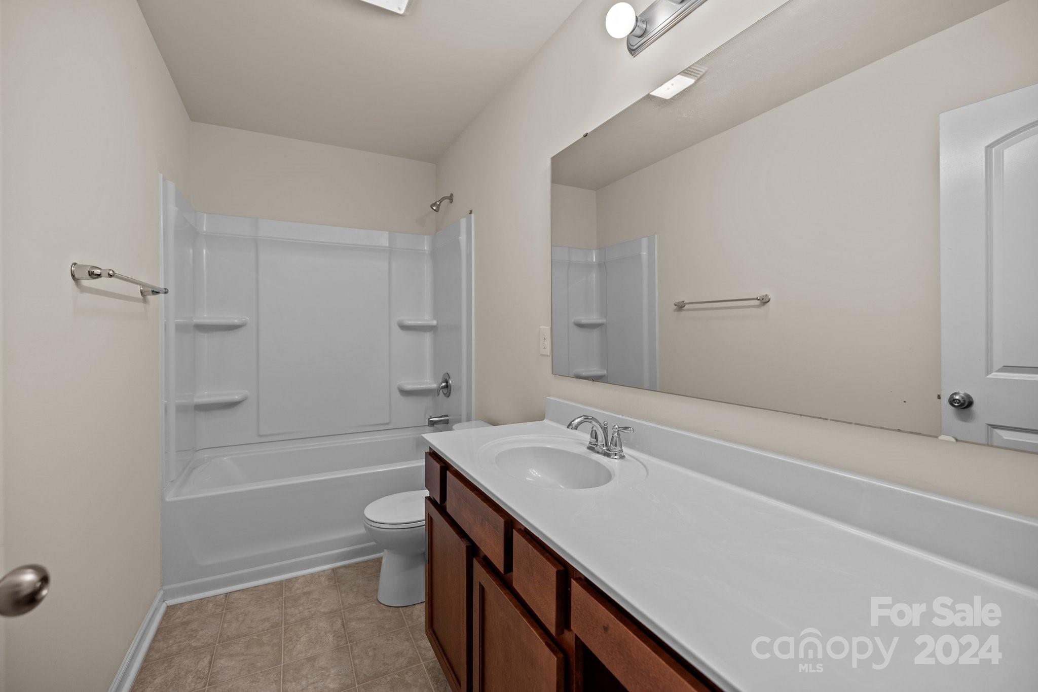 Ellis Pond - Residential