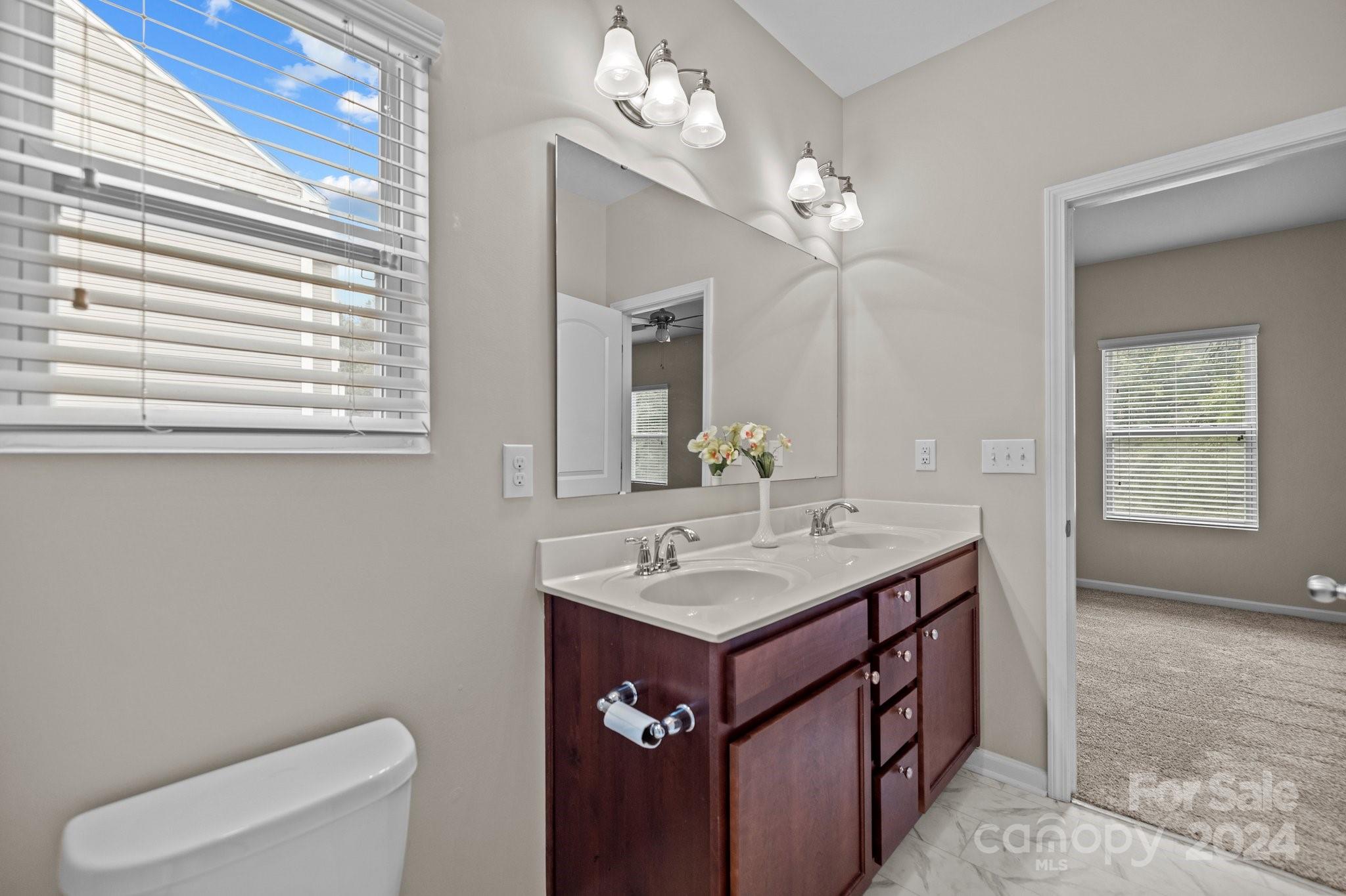 Ellis Pond - Residential