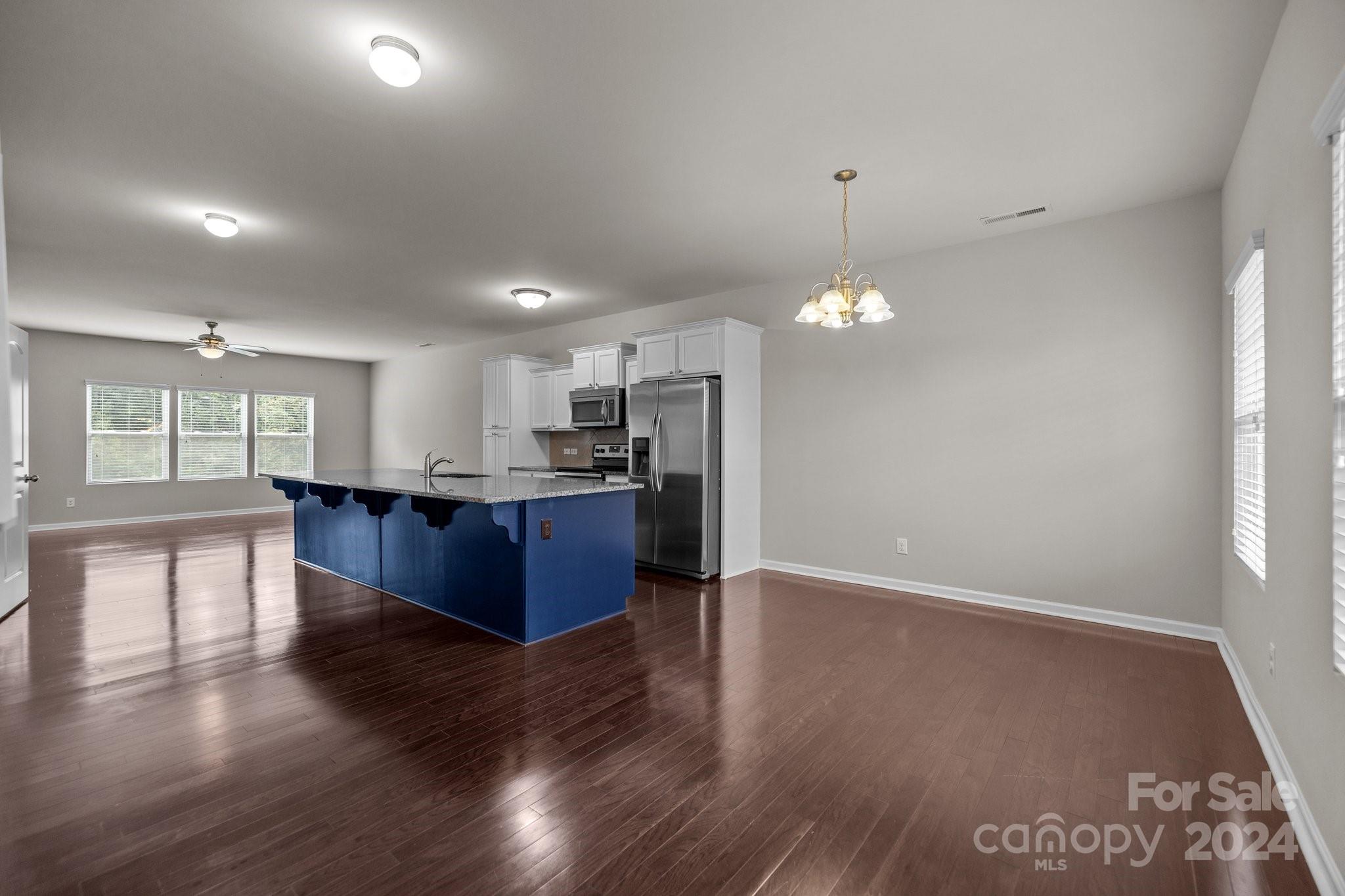 Ellis Pond - Residential