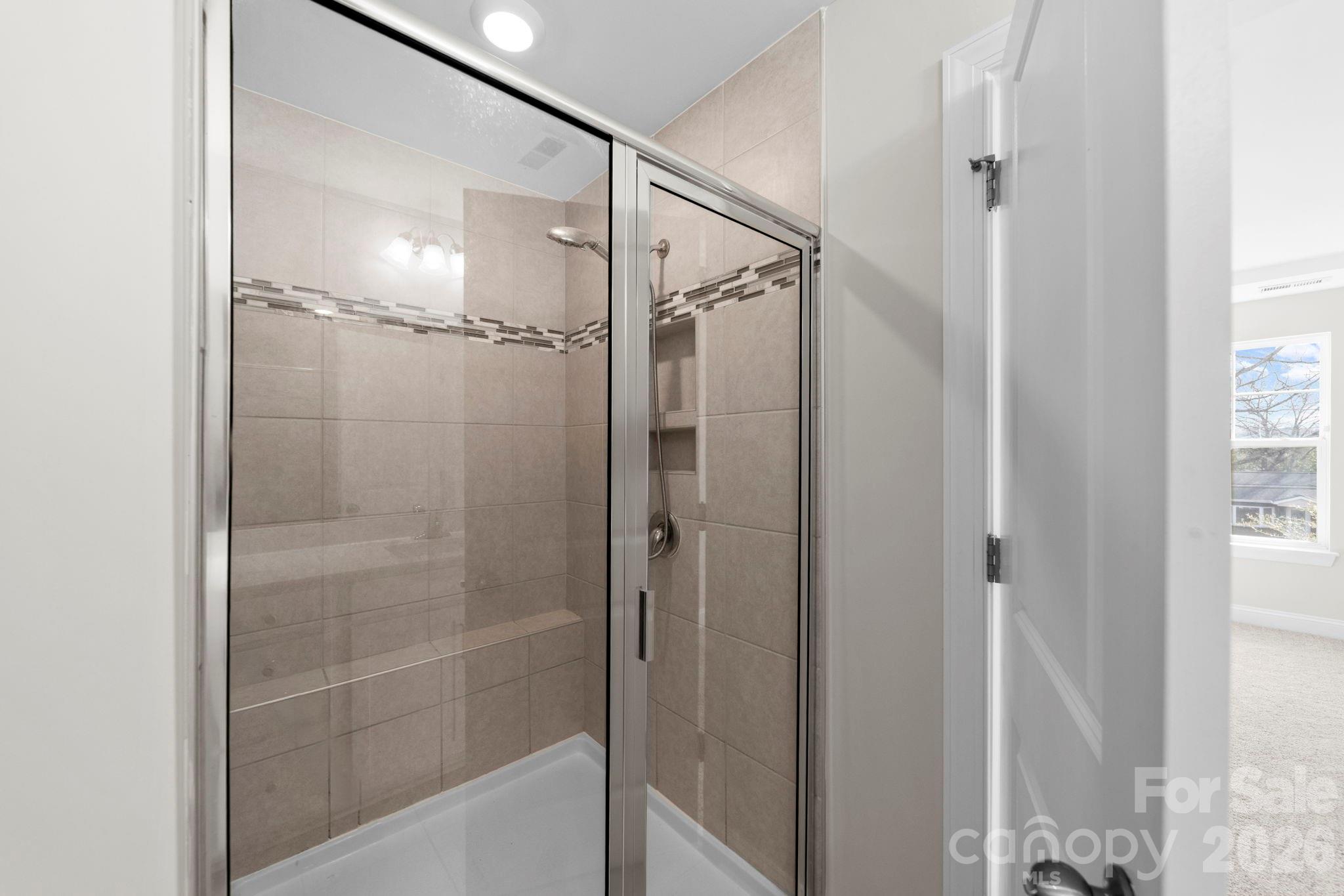 The Enclave at Davis Lake - Residential