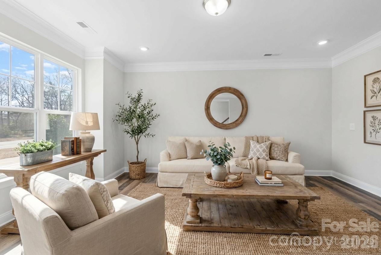 The Enclave at Davis Lake - Residential