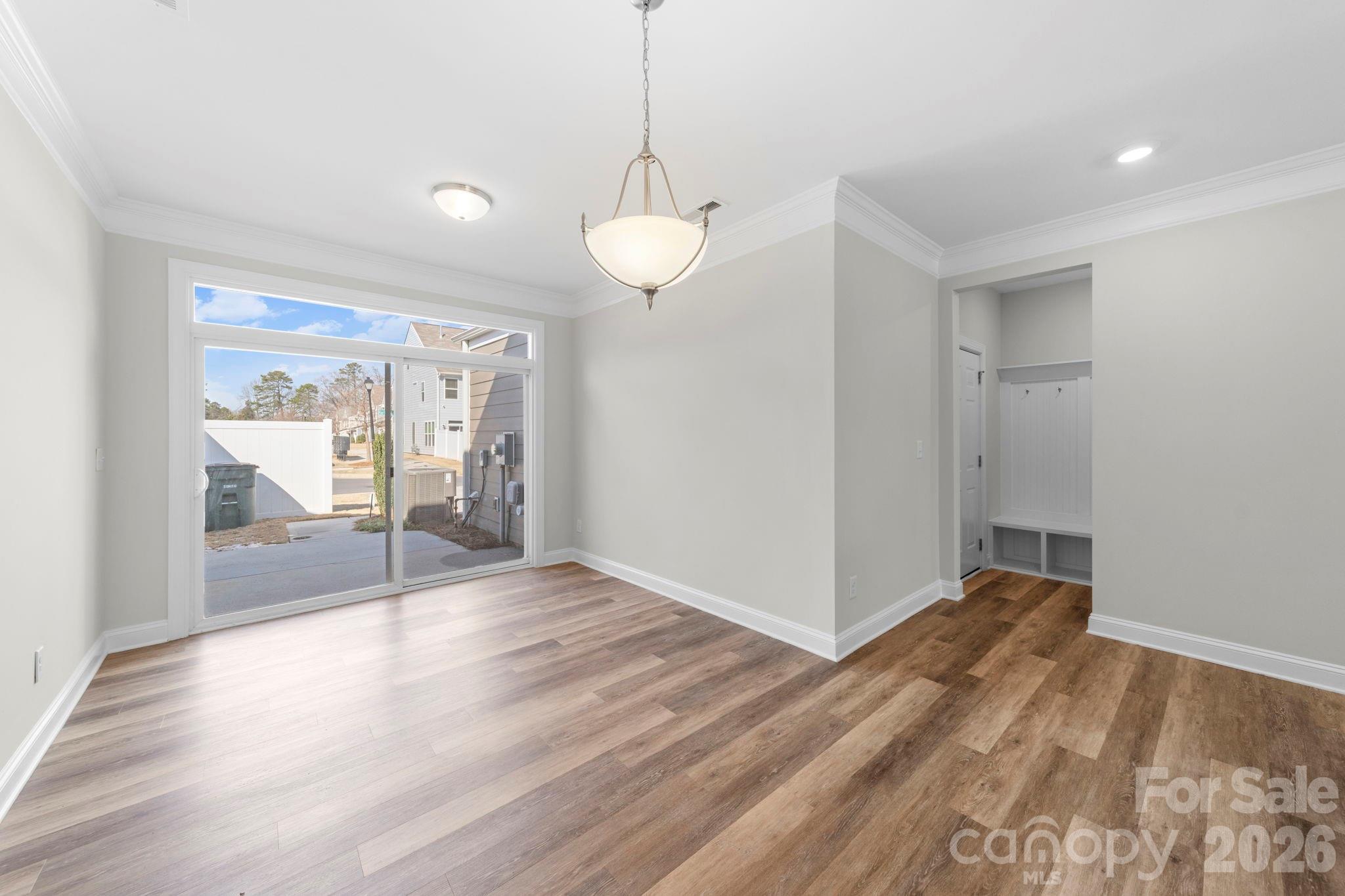 The Enclave at Davis Lake - Residential