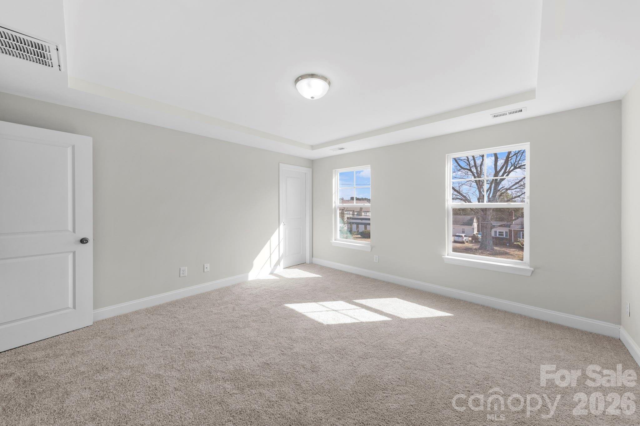 The Enclave at Davis Lake - Residential