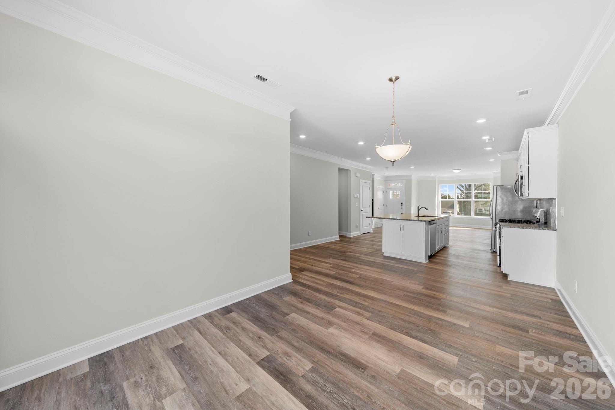 The Enclave at Davis Lake - Residential