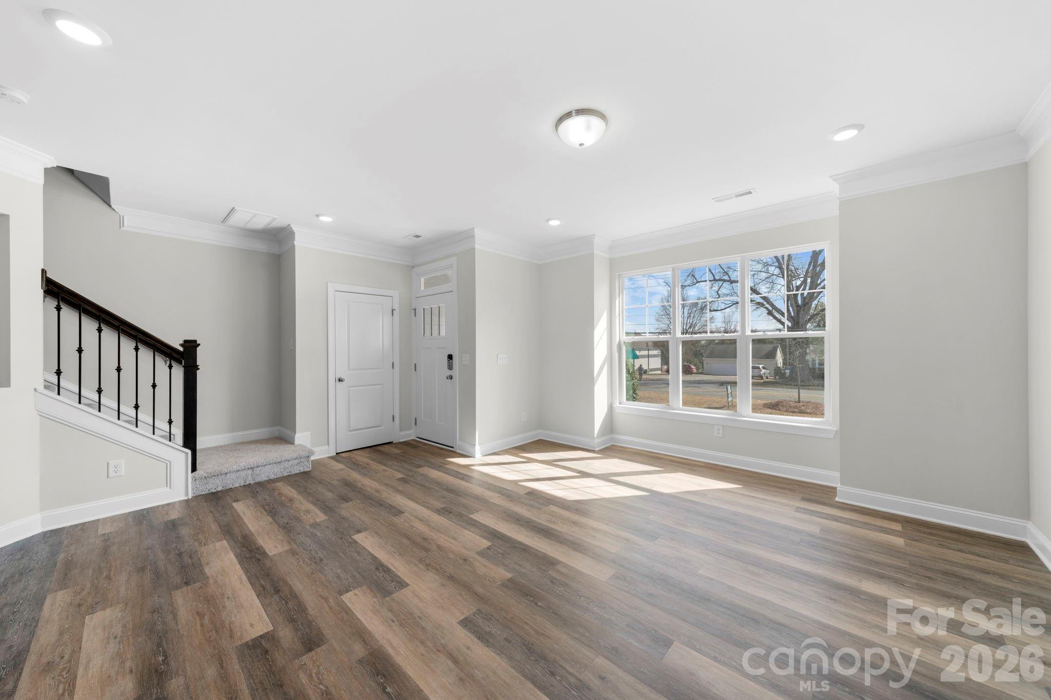 The Enclave at Davis Lake - Residential