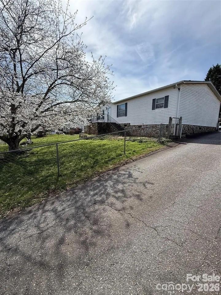 5141 Gold Finch Court