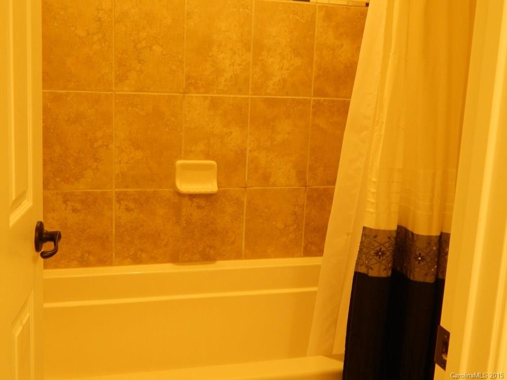 Lake Shore On Lake Wylie - Residential Lease