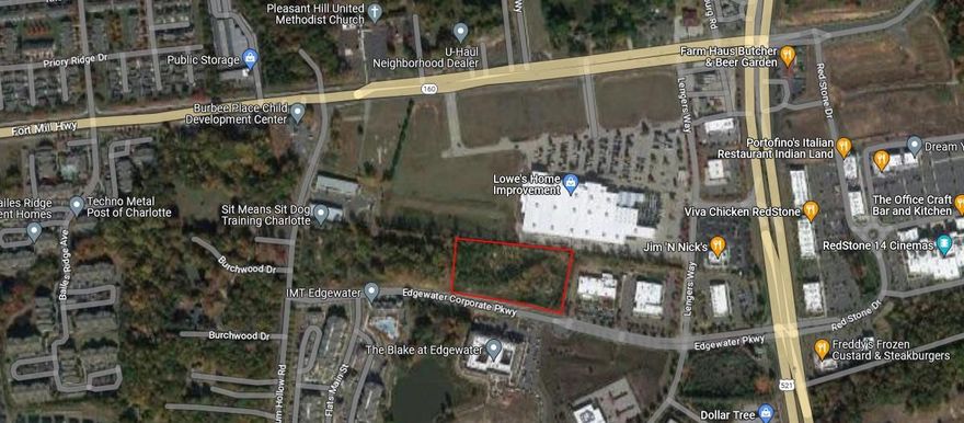 Ready for development! Large parcel of land is located along one of the fastest growing corridors near the NC/SC line. New construction is popping up all along Charlotte Highway and is quickly becoming a heavily traveled route.
Lot has approximately 1.4 usable acres.