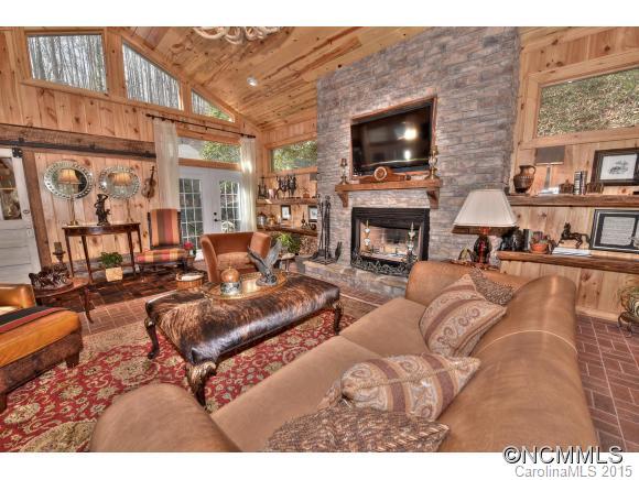 Cabin Cove - Residential