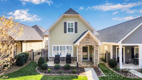 Photo of 7526 Fairway Villa Circle, Denver, NC 28037 (MLS # 4363901)