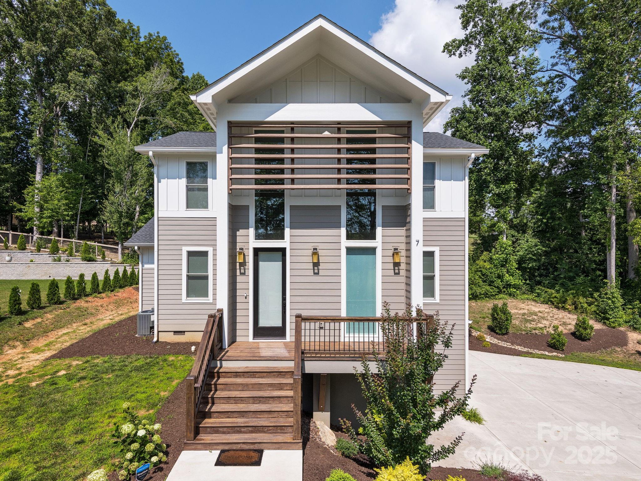7 Copper Mill Court
