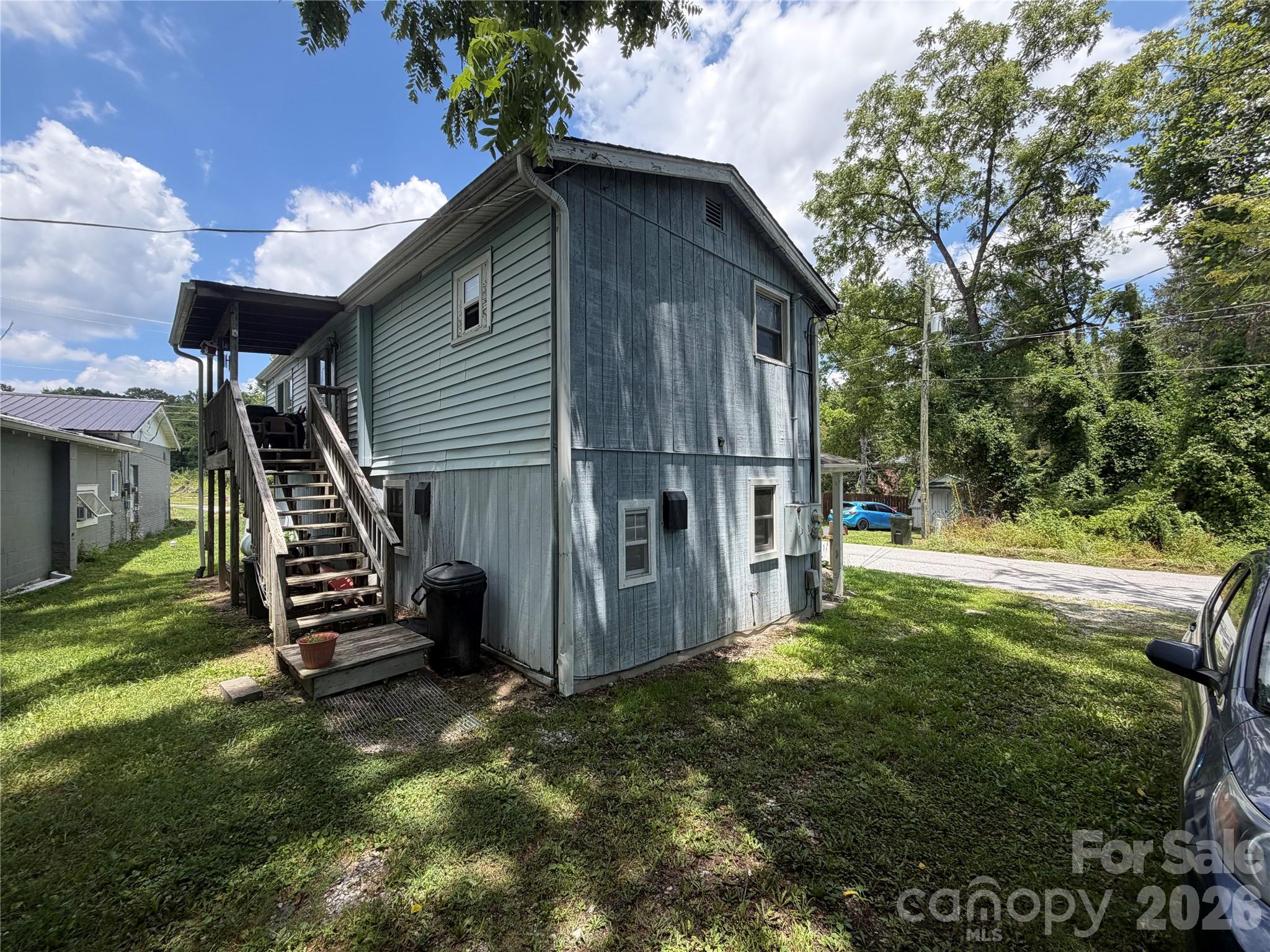 401 N Lakeside Drive