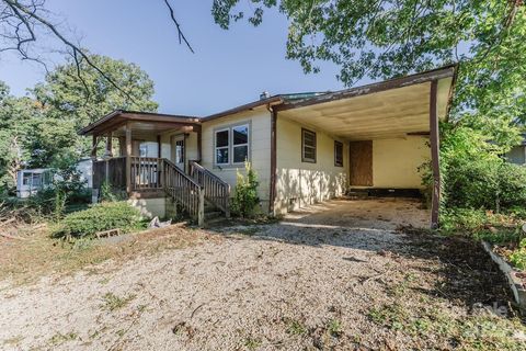 Photo of 45 Freeborn Lane, Hendersonville, NC 28792 (MLS # 4307299)