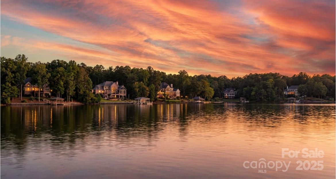 The Palisades - Residential