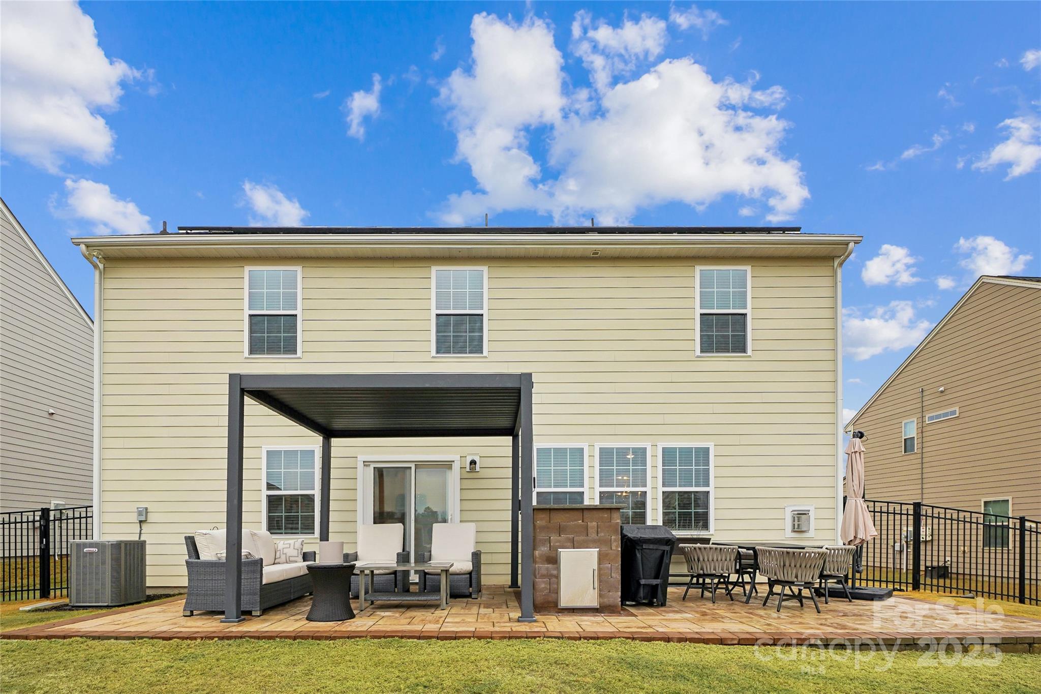 The Palisades - Residential