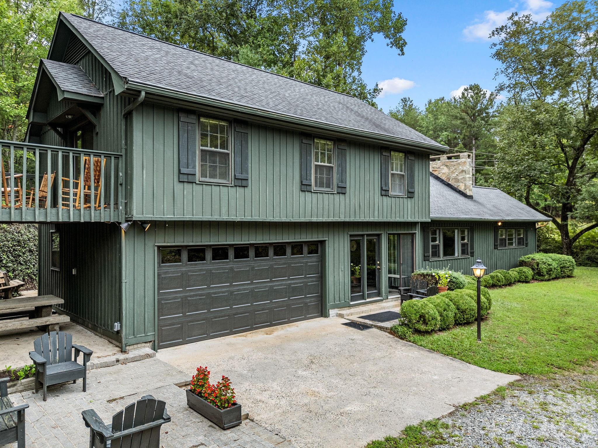 1164 Garrett Road
