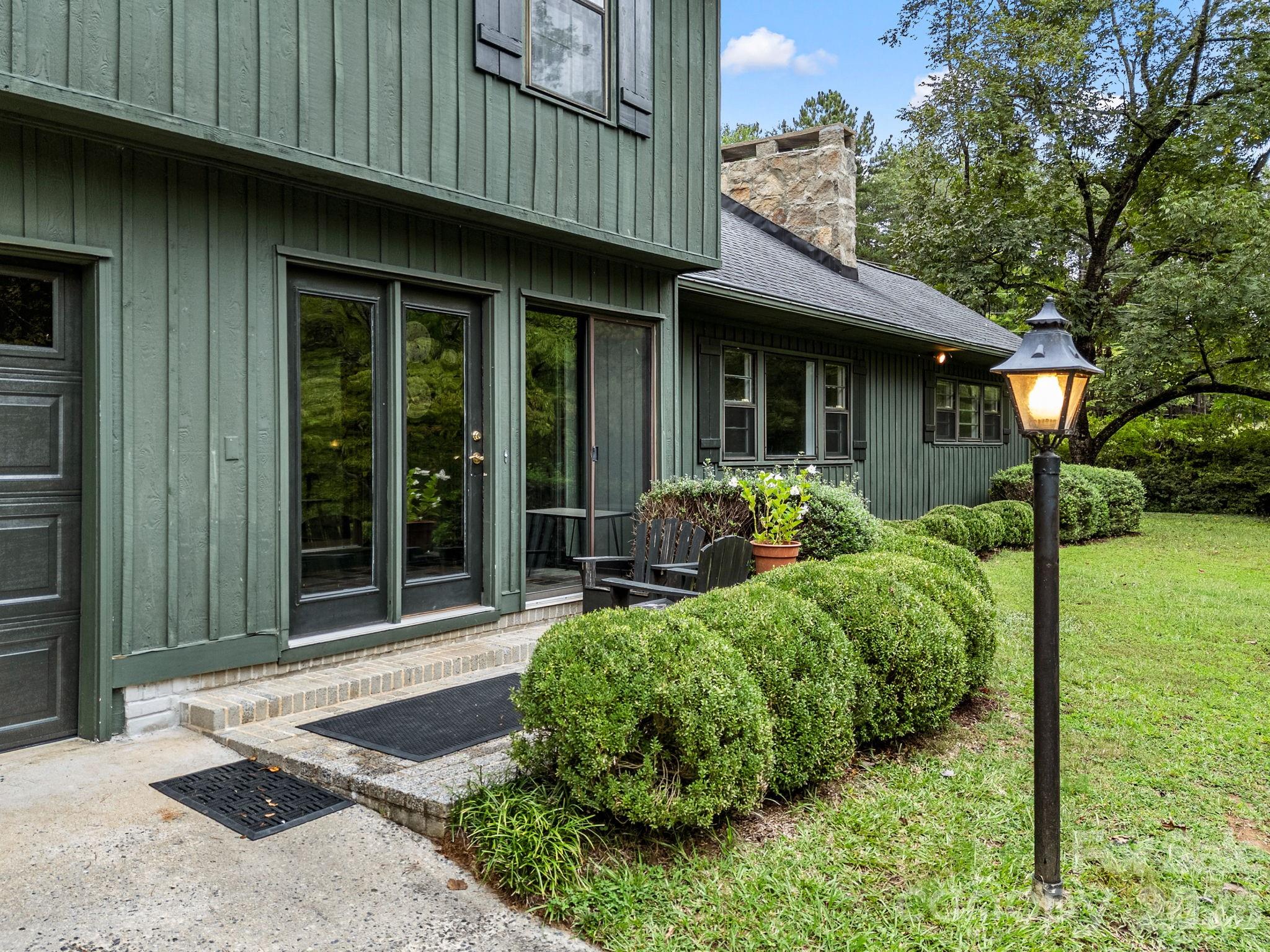 1164 Garrett Road