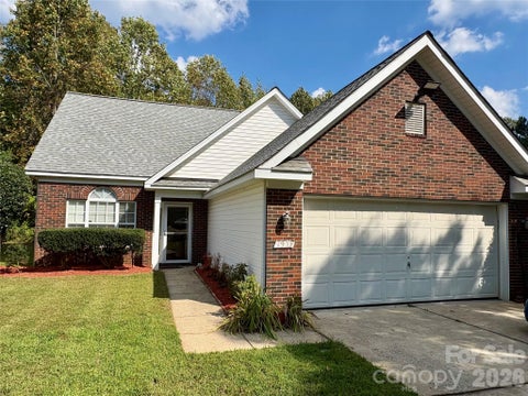 Photo of 1937 Decatur Court, Charlotte, NC 28213 (MLS # 4435536)