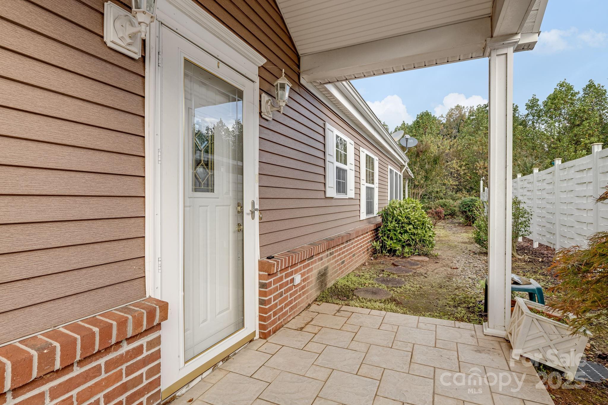 11 Heather Way D